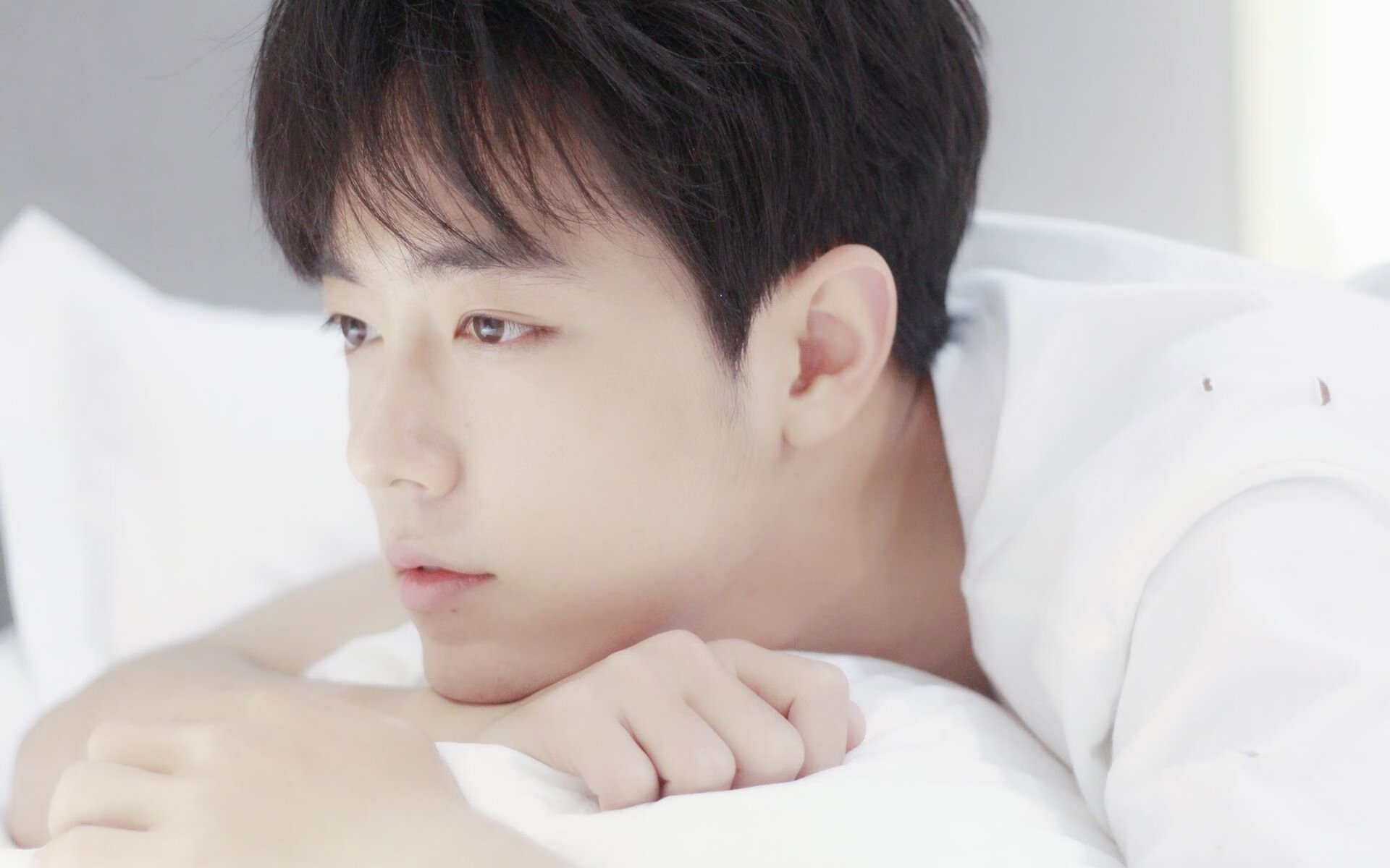 《Xiaohu:带领RNG再添辉煌,冲刺世界冠军》,rng夺冠小虎