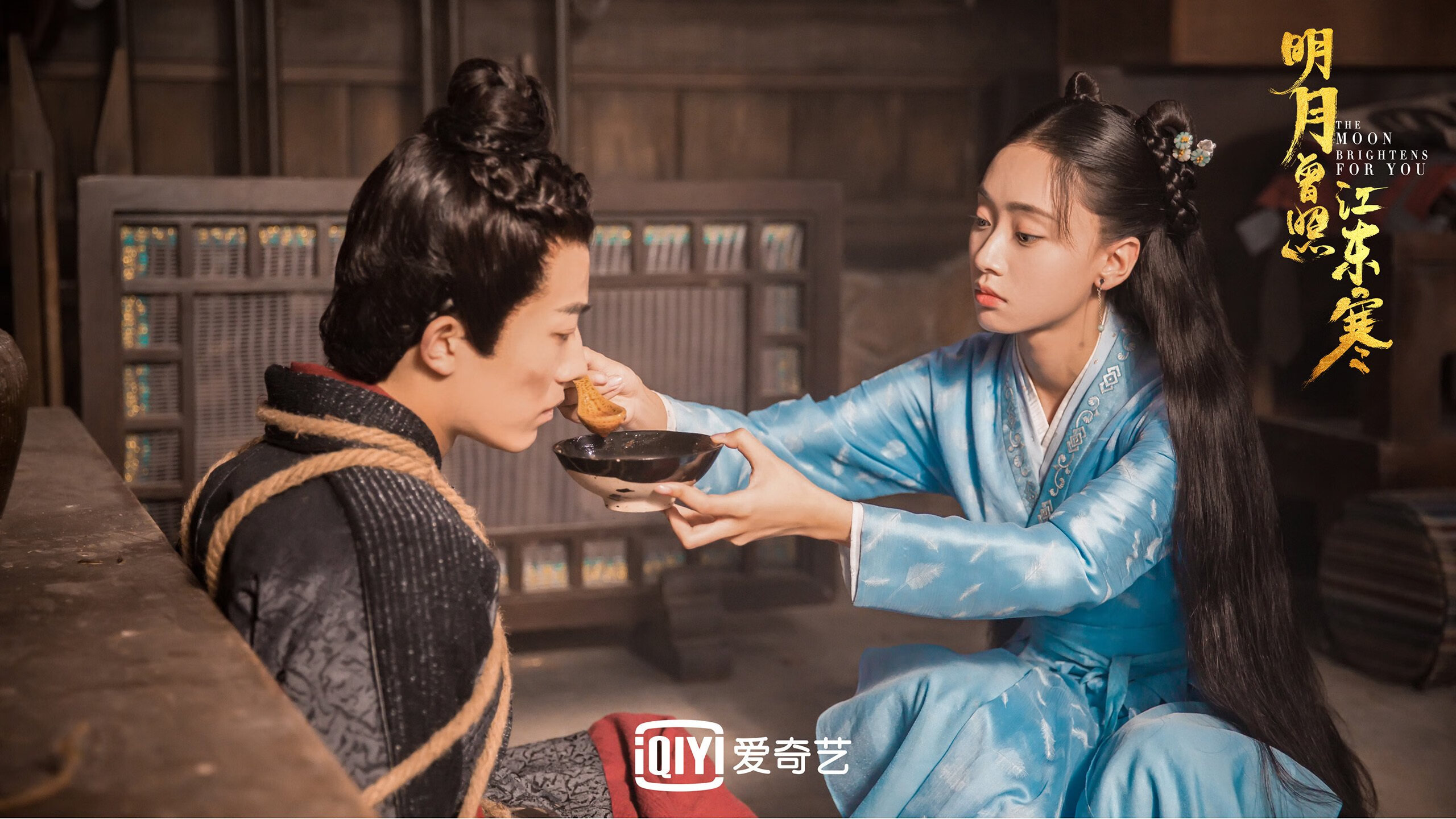 特色篮球文化与城市夜景相结合,建设“夜间体育新地标”,关于夜间篮球场的环境描写