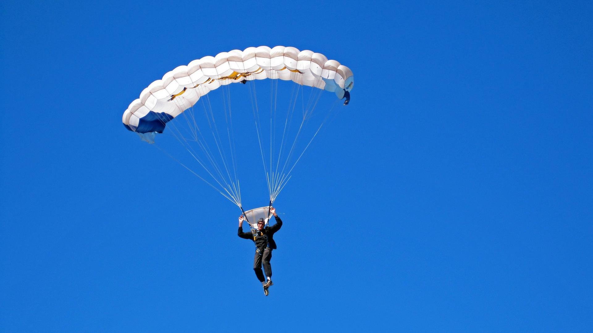 比赛初段设定节奏能否左右整场走势,在比赛中如果选手的基本节奏错误则该选手判为