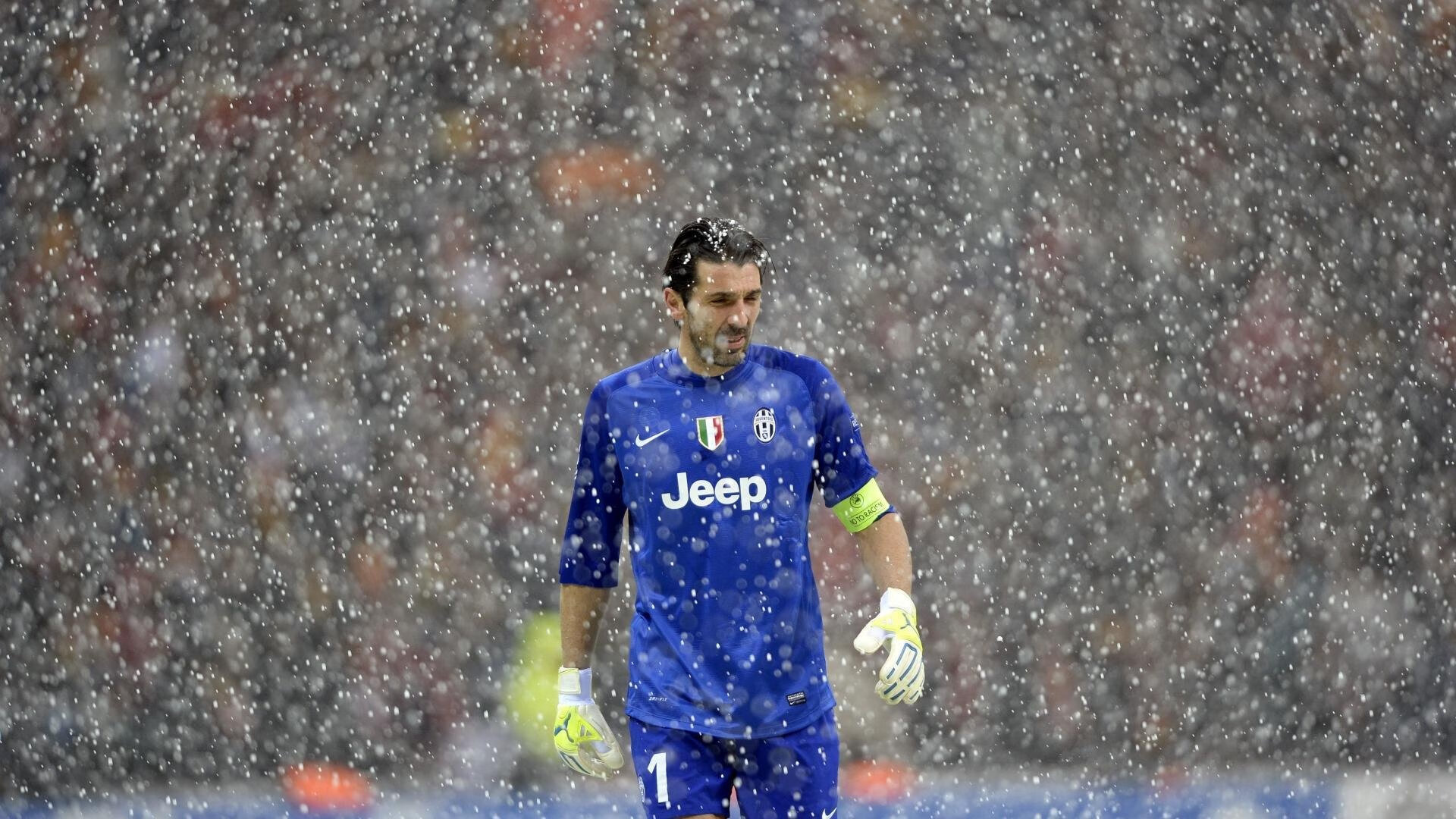 决赛现场聚焦赫梅列夫斯基精彩表现,赫梅利尼茨基勋章