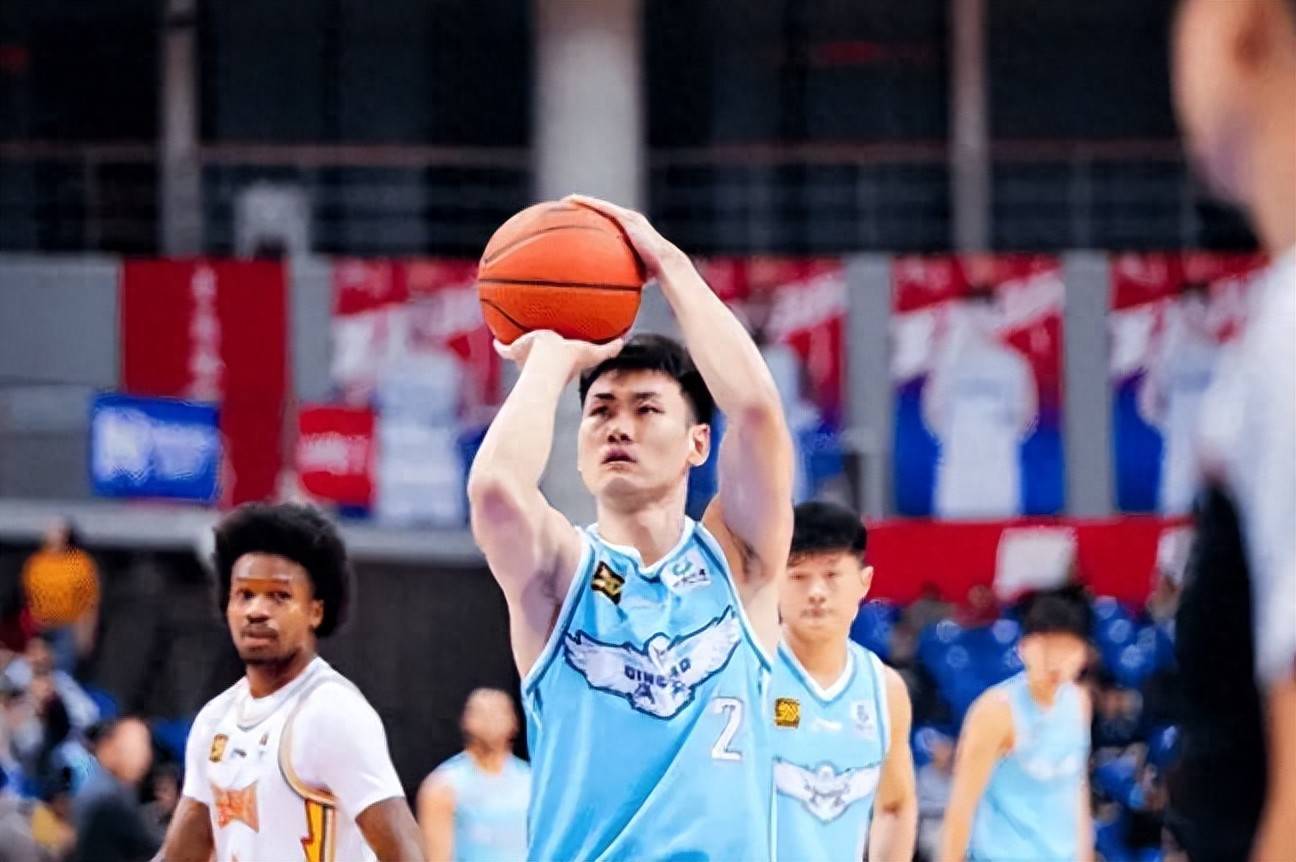 CBA联赛本土球员发展空间受限！