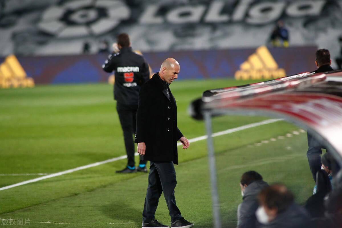 教练变阵!战术调整扭转比赛局势 教练变阵!战术调整扭转比赛局势