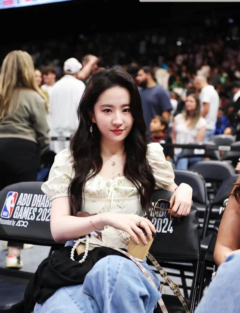 性别歧视！女性在NBA