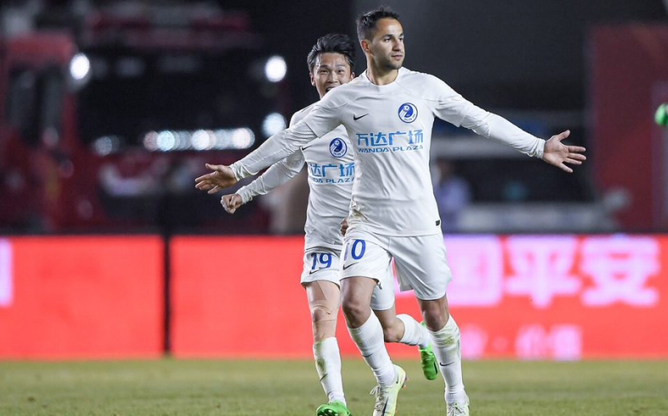 球队交易引震动!阵容大变脸的简单介绍 球队交易引震动!阵容大变脸的简单介绍